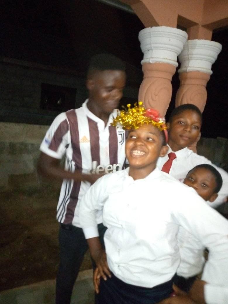 Teaching session with children
