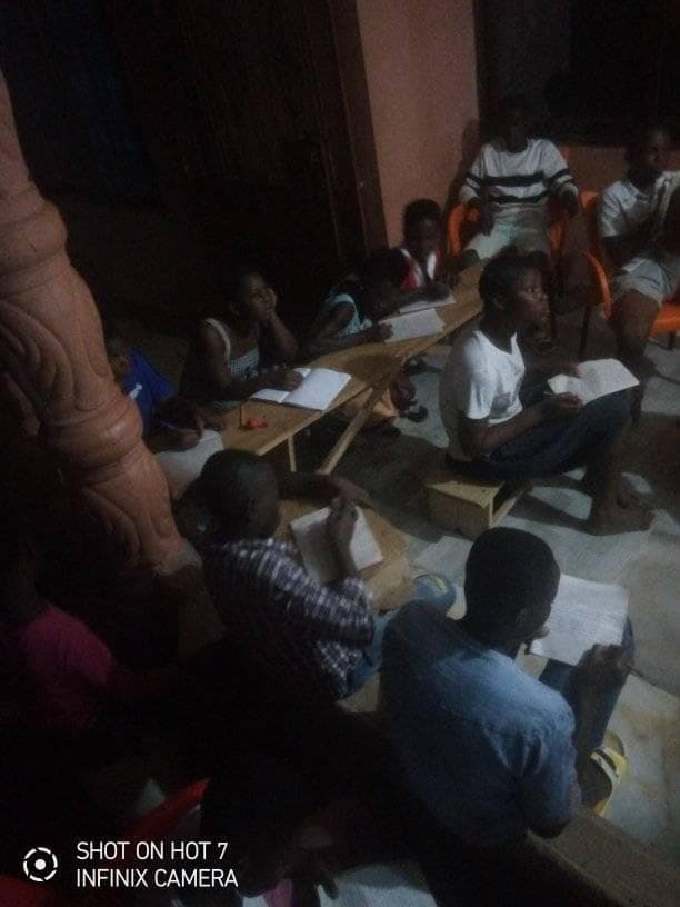 Night teaching at Donkorkrom