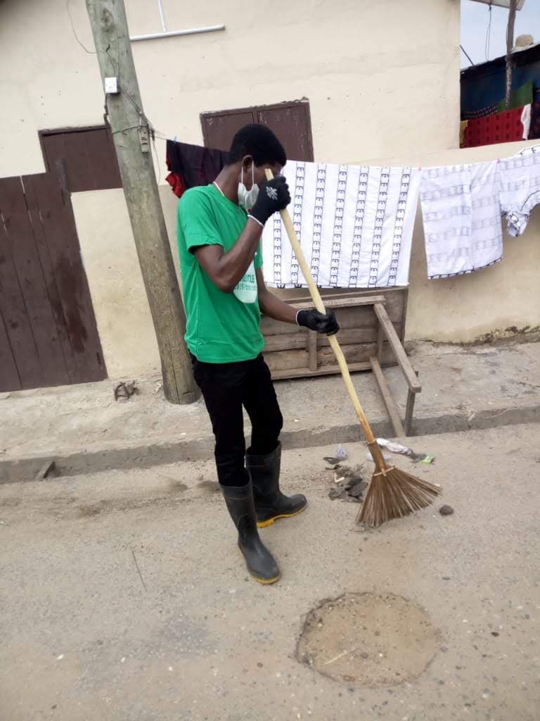 Volunteering with Enock Asiako in Winneba
