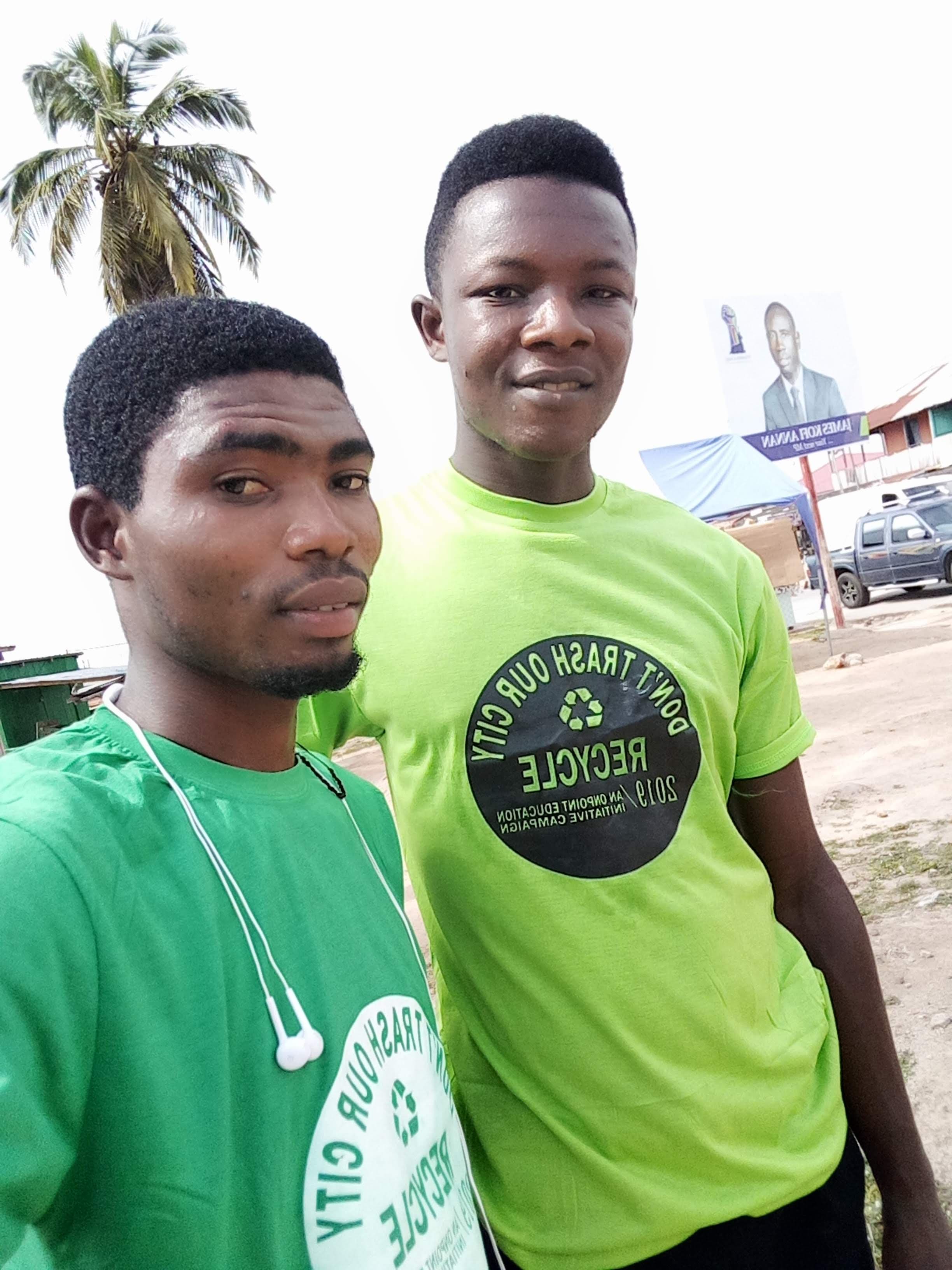 Volunteering together — Winneba sanitation